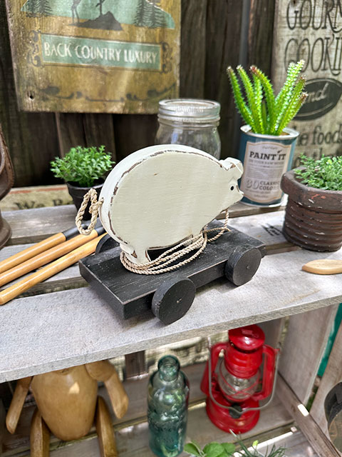 ブタのおもちゃ　木彫り人形　ウッドカービング　ピッグトイ ■ アメリカン雑貨 アメリカ雑貨 |  | 02