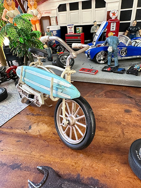 サーフビーチクルーザー　ブリキオブジェ　（Sサイズ/ホワイト）　■　アメリカン雑貨　アメリカ雑貨 |  | 04