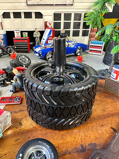 タイヤホイール型スピンアシュトレイ　（ブラック/TYPE　B）　灰皿　■　アメリカン雑貨　アメリカ雑貨　灰皿 |  | 03