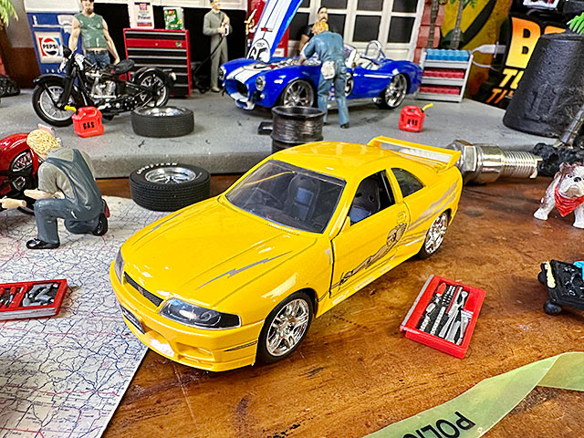ワイルドスピード ドム C2コルベットグランスポーツ　1/18ダイキャスト imgrc0095512824.jpg