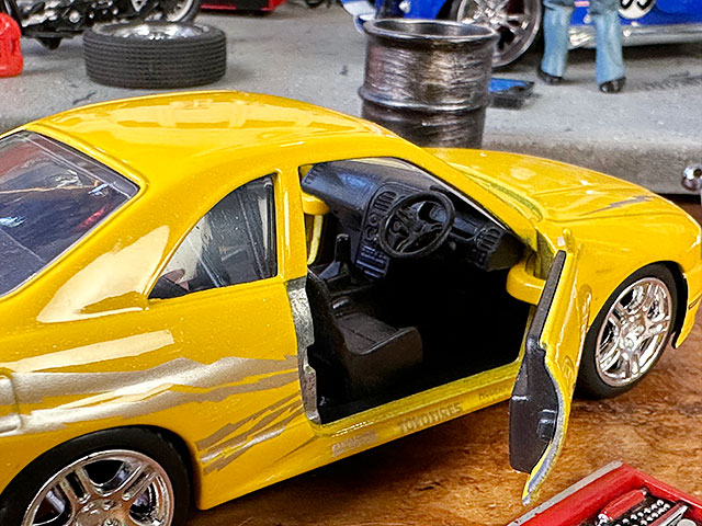 ワイルドスピードシリーズNissan Skyline GT-Rイエロー 1/32 日産（NISSAN） NISSAN GT-R R34 スカイライン 1/32 ミニカー 全3色