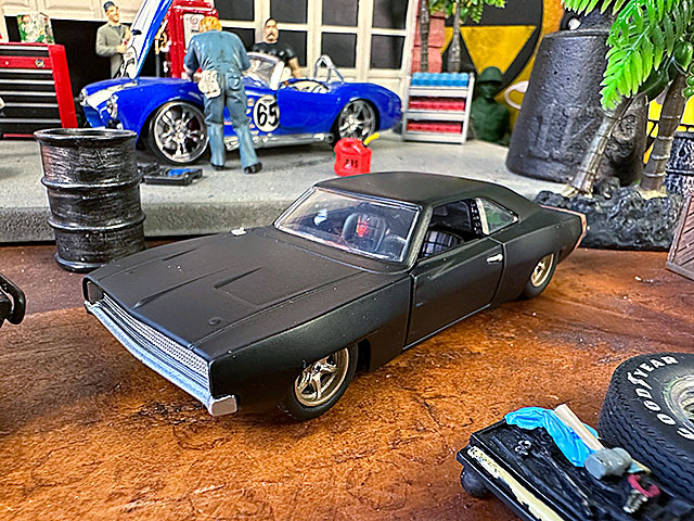 Jada　映画　ワイルドスピード　ミニカー2台　1/32　（ダッジ　チャージャー　R/T＆1968年ダッジ　チャージャー　ワイド） |  | 02