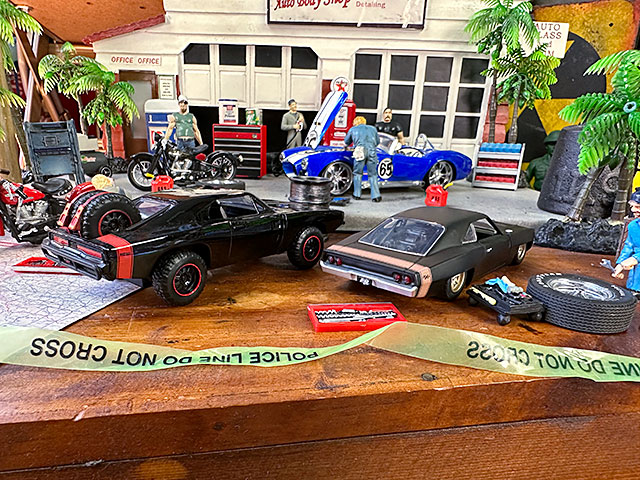 Jada　映画　ワイルドスピード　ミニカー2台　1/32　（ダッジ　チャージャー　R/T＆1968年ダッジ　チャージャー　ワイド） |  | 09