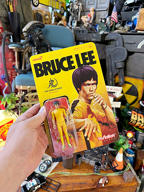【超希少】ブルースリー　限定フィギュア3体セット Amazon | 「AC」Blitzway 1/4 男優 ブルースリー 50周年記念限定