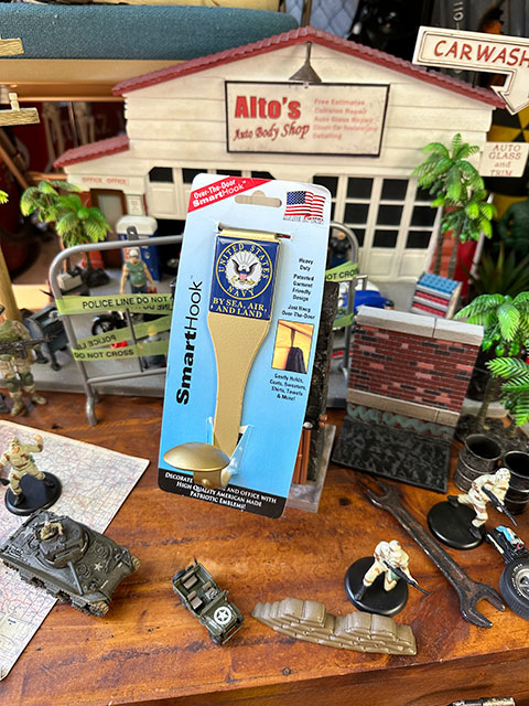 U.S.ネイビー　ドアハンガーフック　（ラウンドエンブレム）　U.S.　NAVY　■　アメリカン雑貨　アメリカ雑貨 爆買 |  | 05