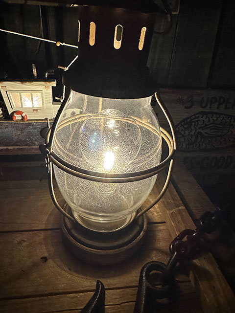 ヴィンテージLEDランタン　ウッドベース ■ アメリカン雑貨 アメリカ雑貨 |  | 05