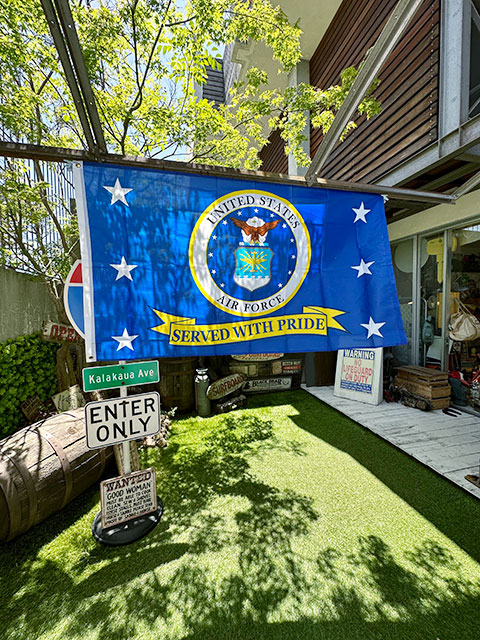 U.S.エアフォース　ミリタリーフラッグ　U.S.A.F. SERVED WITH PRIDE ■ アメリカン雑貨 アメリカ雑貨 |  | 03