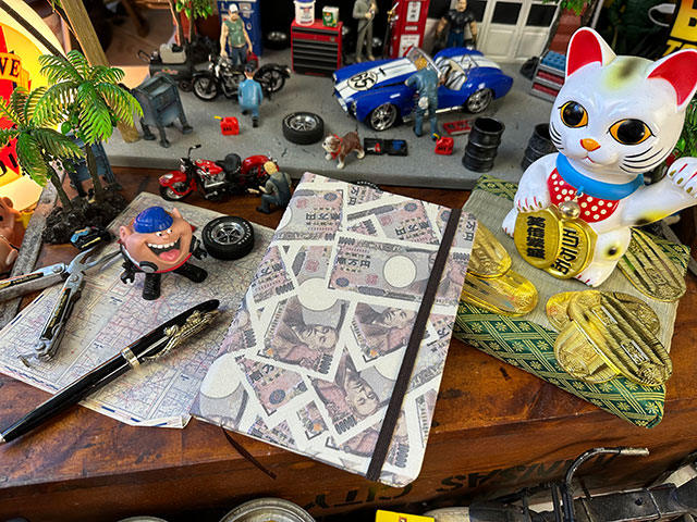 壱万円札ノートブック　（Lサイズ）　金運招福　商売繁盛　開運招福　■ アメリカン雑貨 アメリカ雑貨 |  | 05