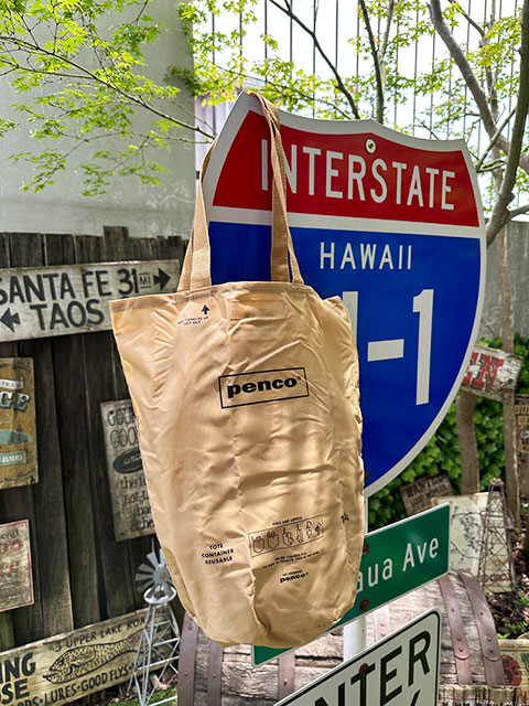 PENCO　ペンコ　バケットトート　（ベージュ）　折りたたみ　自立する　エコバッグ　HIGHTIDE　ハイタイド　※サンドっぽい色味です | 