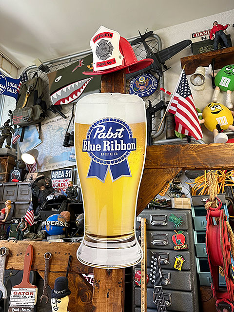 パブスト　ブルーリボン　ビアグラス　ダイカット　エンボスティンサイン　ブリキ看板 ■ アメリカン雑貨 アメリカ雑貨 |  | 05