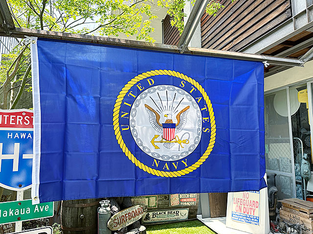 U.S.ネイビー　ミリタリーフラッグ　（エンブレム/横型）　■　アメリカン雑貨　アメリカ雑貨 | 