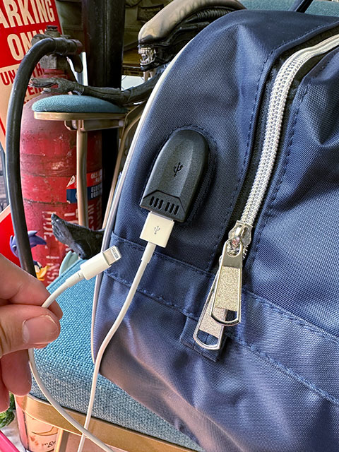 マジソンバッグ　Mサイズ　18L（ネイビー） USBポート装備　キャリーオンバッグ対応 ■ アメリカン雑貨 アメリカ雑貨｜candytower｜08