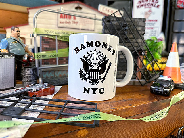 ラモーンズ　オフィシャルマグカップ　320ml　パンクロック　■ アメリカ雑貨 アメリカン雑貨　 |  | 03
