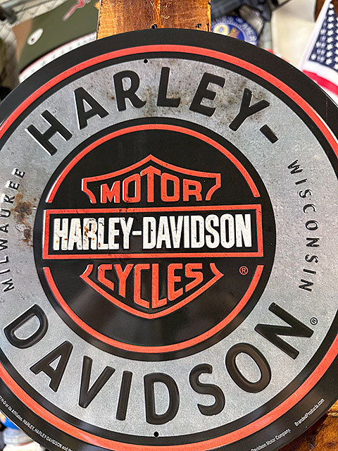 ハーレーダビッドソン　B&S　ヴィンテージ　ラウンド型　エンボスティンサイン　ブリキ看板 ■ アメリカン雑貨 アメリカ雑貨 | Harley Davidson | 01