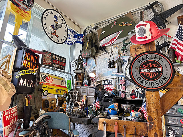 ハーレーダビッドソン　B&S　ヴィンテージ　ラウンド型　エンボスティンサイン　ブリキ看板 ■ アメリカン雑貨 アメリカ雑貨 | Harley Davidson | 04