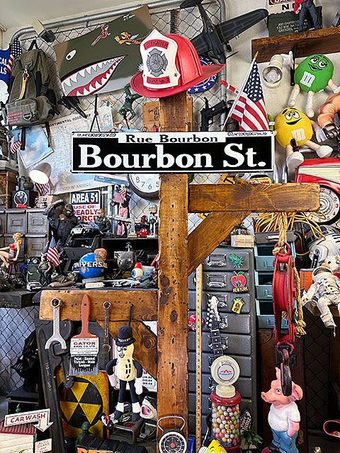 バーボンストリート　ストリート看板　ストリートサイン　ブリキ看板　ニューオリンズ　ジャズ ■ アメリカン雑貨 アメリカ雑貨 |  | 03