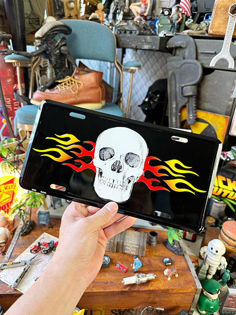 スカル＆ファイヤー　ライセンスプレート　バイカー ■ アメリカン雑貨 アメリカ雑貨 |  | 03