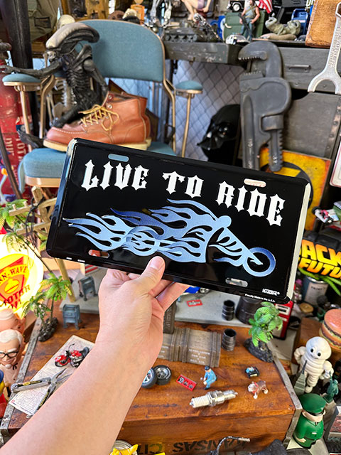 LIVE TO RIDE　バイカー　ライセンスプレート ■ アメリカン雑貨 アメリカ雑貨 |  | 03