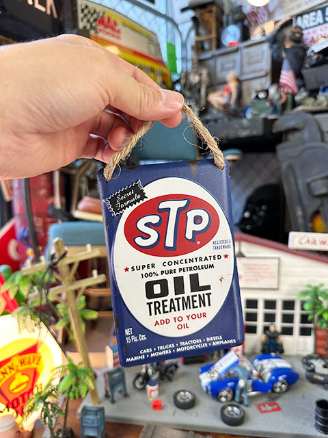 STP　ハンギング　エンボスティンサイン　ミニサイズ ■ アメリカン雑貨 アメリカ雑貨 |  | 03