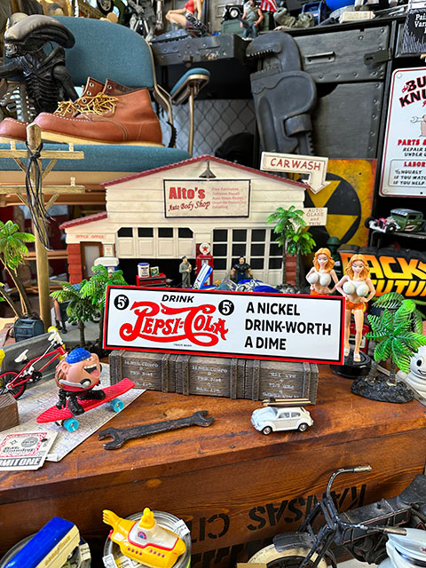 ペプシ　バンパーステッカー　（30年代ロゴ/5セント）　■　アメリカン雑貨　アメリカ雑貨 |  | 01