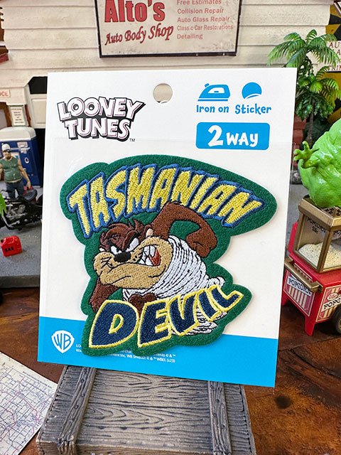 ルーニーテューンズ　キャラクター　2WAY　シールワッペン　（タズマニアン・デビル）　■　アメリカン雑貨　アメリカ雑貨 | 