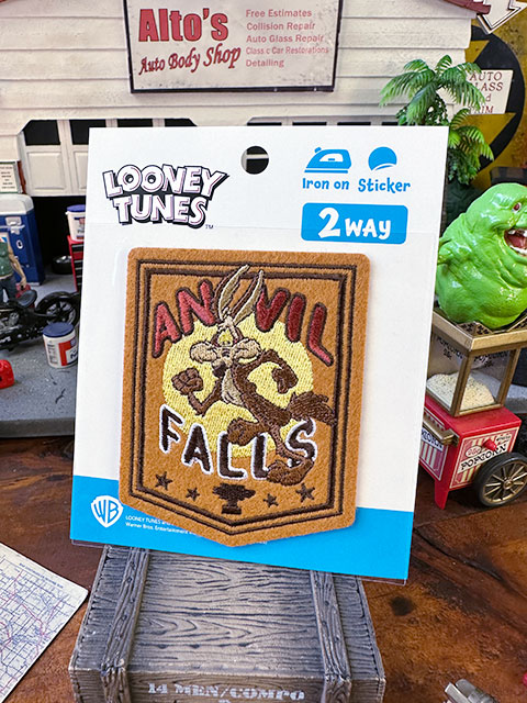 ルーニーテューンズ　キャラクター　2WAY　シールワッペン　（ワイリーコヨーテ）　■　アメリカン雑貨　アメリカ雑貨 爆買 | 