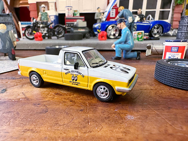 ターマックワークス×ムーンアイズ　コラボミニカー　フォルクス・ワーゲン　キャディ　ムーンイクイップド　1/64スケール |  | 08