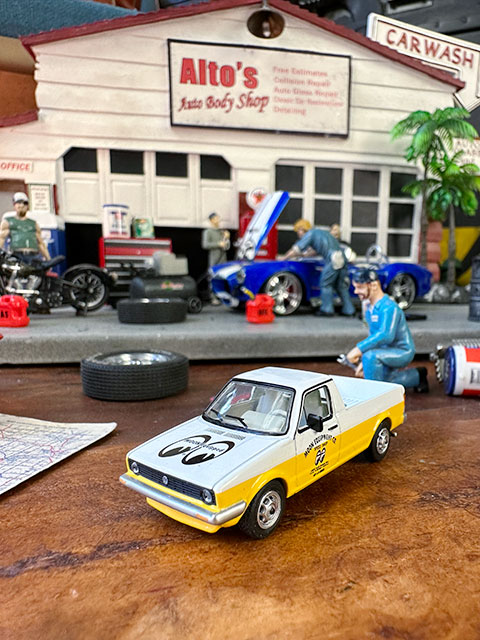 ターマックワークス×ムーンアイズ　コラボミニカー　フォルクス・ワーゲン　キャディ　ムーンイクイップド　1/64スケール |  | 09