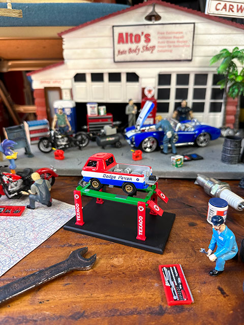 テキサコ　4ポストリフト　1/64スケール　リミテッドエディション　※ミニカーは付属しません ■ アメリカン雑貨 アメリカ雑貨 |  | 02