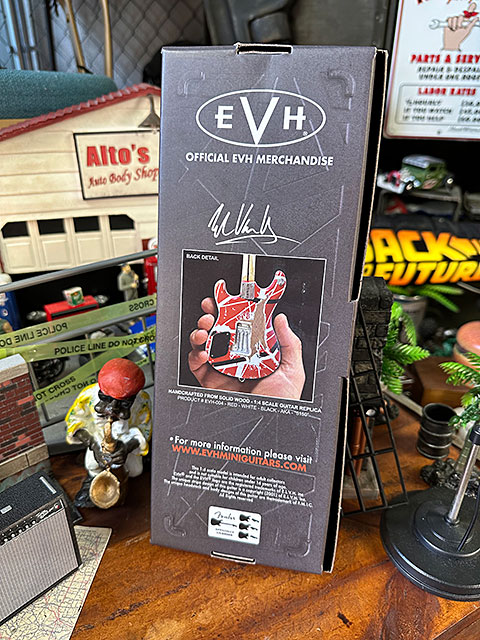 ヴァン・ヘイレンモデル EVH 5150 フェンダー オフィシャルライセンス
