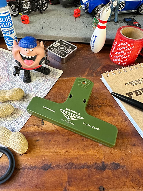 PENCO　ペンコ　プラクリップ　（カーキ）　単品　袋留め　ペーパークリップ　ブッククリップ　教科書クリップ　HIGHTIDE　ハイタイド | 