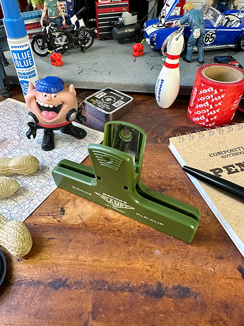 PENCO　ペンコ　プラクリップ　（カーキ）　単品　袋留め　ペーパークリップ　ブッククリップ　教科書クリップ　HIGHTIDE　ハイタイド |  | 01