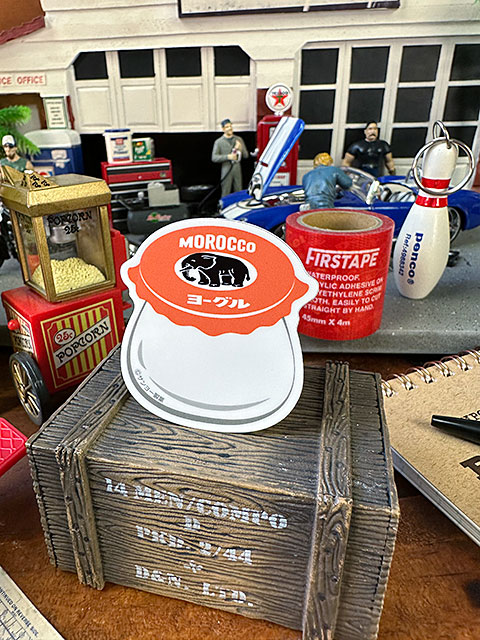 昭和レトロ　駄菓子　ステッカー　モロッコヨーグル　（オレンジ）　■　アメリカン雑貨　アメリカ雑貨 爆買 | 