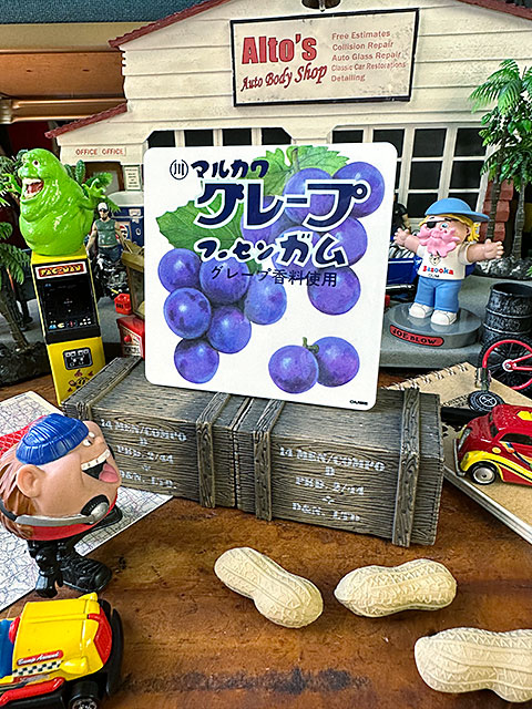 昭和レトロ　駄菓子　ステッカー　マルカワ　グレープフーセンガム　（Lサイズ）　■　アメリカン雑貨　アメリカ雑貨 |  | 02