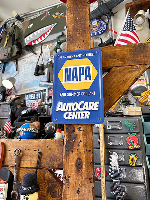 ミニサイズ　エンボスティンサイン　NAPA　オートケア　アメリカのロードサービス ■ アメリカン雑貨 アメリカ雑貨 |  | 04