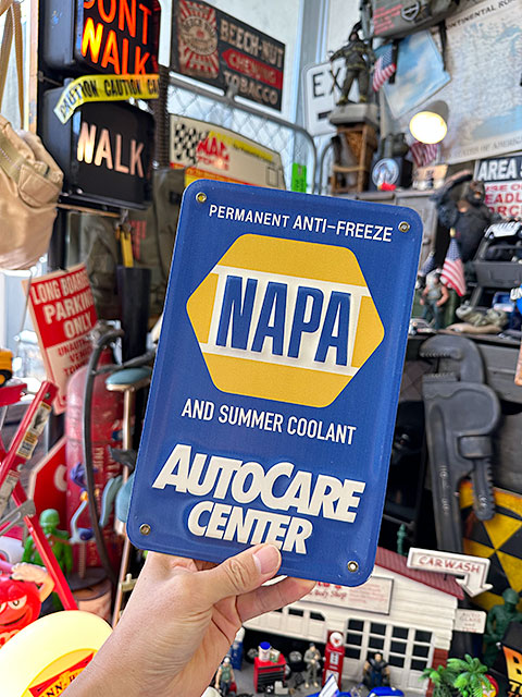 ミニサイズ　エンボスティンサイン　NAPA　オートケア　アメリカのロードサービス ■ アメリカン雑貨 アメリカ雑貨 |  | 05