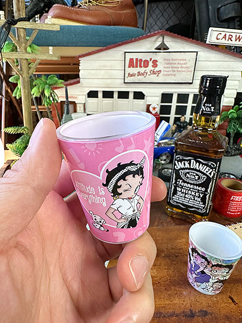 ベティ・ブープ　ショットグラス　3本セット　（ブルー＆ピンク）　■ アメリカン雑貨 アメリカ雑貨 |  | 01