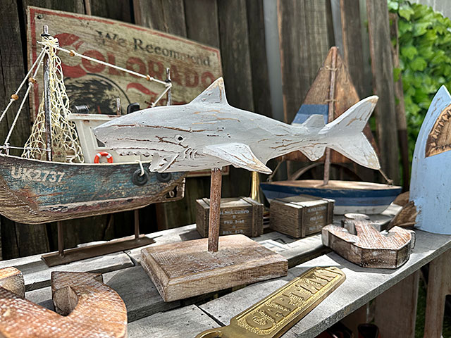 シャーク　ウッドスタンド ■ アメリカン雑貨 アメリカ雑貨 | 