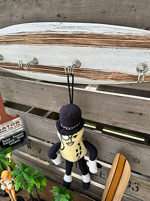 サーフボード　ウッド製　フックボード　（ホワイト/ブラウンライン）　■　アメリカン雑貨　アメリカ雑貨 |  | 04