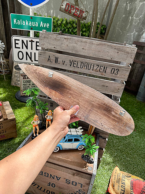 サーフボード　ウッド製　フックボード　（ホワイト/ブラウンライン）　■　アメリカン雑貨　アメリカ雑貨 |  | 08