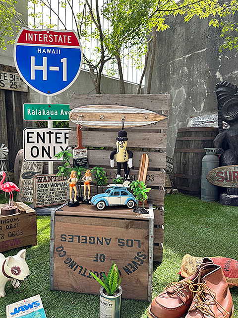 サーフボード　ウッド製　フックボード　（ブラウン/ホワイトライン）　■　アメリカン雑貨　アメリカ雑貨 |  | 05