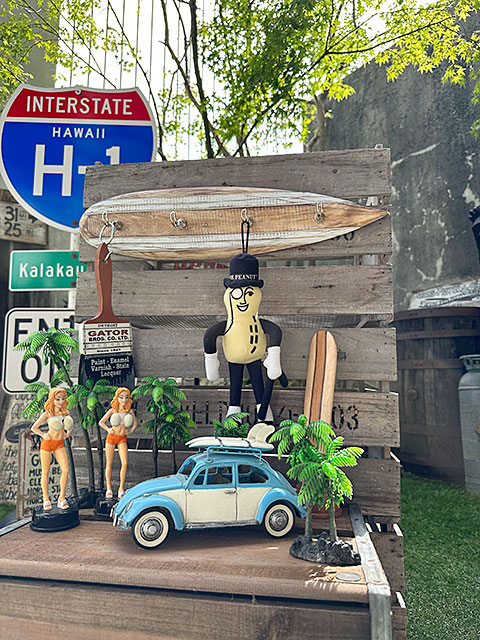 サーフボード　ウッド製　フックボード　（ブラウン/ホワイトライン）　■　アメリカン雑貨　アメリカ雑貨 |  | 06