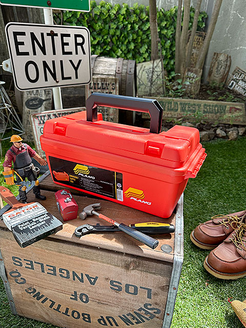 プラノ　オレンジ　エマージェンシーボックス　Mサイズ ■ アメリカン雑貨 アメリカ雑貨 | 