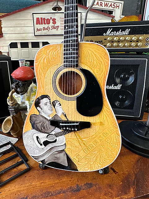 エルヴィス・プレスリー　オフィシャル　ファースト ライブ　アコースティックギター　Elvis Presley 55　ミニギター　レプリカ　1/4｜candytower｜03