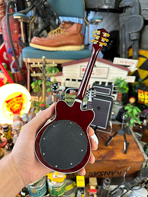 ザ・ビートルズ オフィシャルライセンス ミニギター レプリカ 1