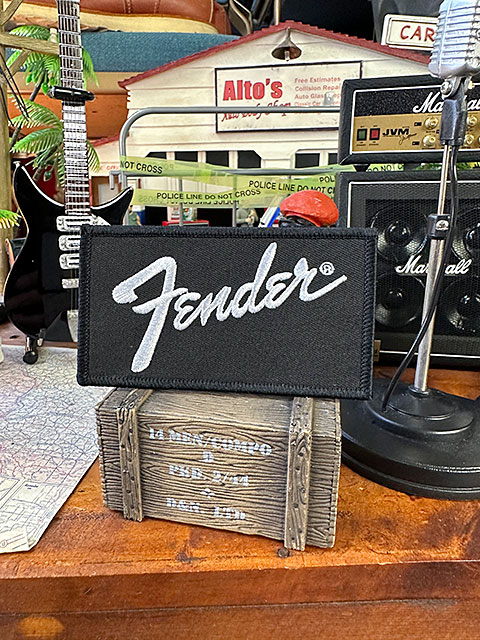 FENDER フェンダー ロゴ オフィシャルワッペン □ アメリカ雑貨