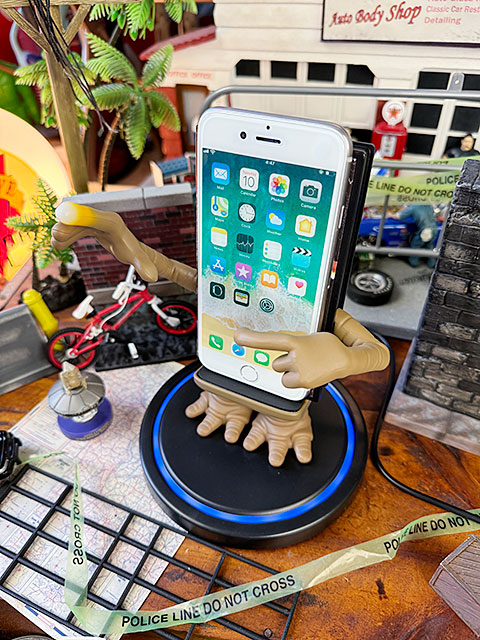 パワーアイドルズ numskull 映画 E.T. フィギュア型ワイヤレス充電器 映画「E.T.」パワーアイドルズ モバイルスタンド Qiワイヤレス充電器