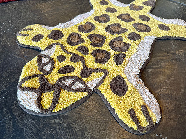 金持ちヒョウ柄じゅーたん　ヒョウマット　（Sサイズ）　ルームマットマット　室内用マット　■ アメリカン雑貨 アメリカ雑貨 |  | 01