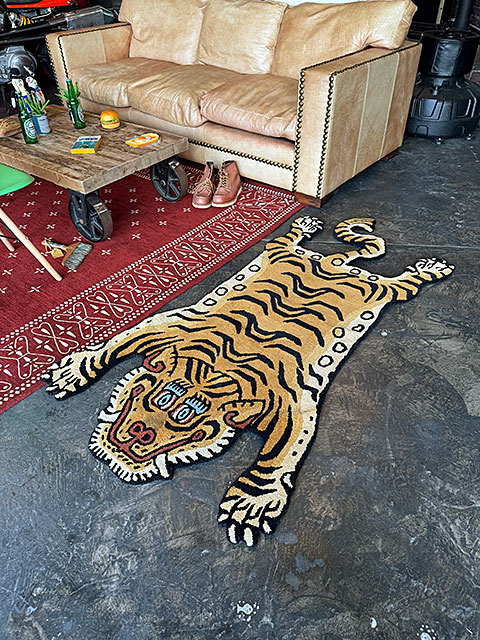 チベタン　タイガーラグ　（Lサイズ）　160cmX90cm　単品 ■ アメリカン雑貨 アメリカ雑貨 |  | 07