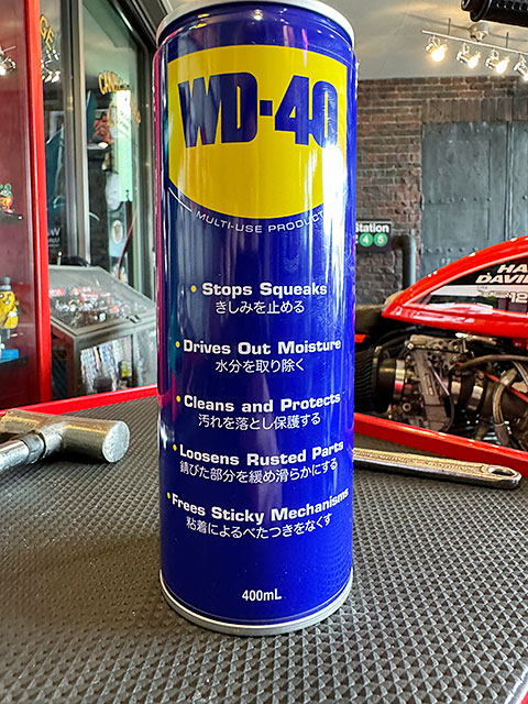 世界シェアNo.1　WD-40　浸透潤滑剤　マルチユースプロダクト　400ml　防錆　潤滑　滑らかにする ■ アメリカン雑貨 アメリカ雑貨 |  | 01